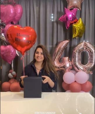 Anita Hassanandani who recently turned a mom celebrated her 40th birthday on Wednesday. [pic credit: Instagram/Anita Hassanandani]