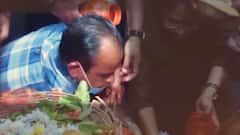 Jharkhand: Controversy over Cong MLA Irfan Ansari offering prayers at Baidyanath Dham