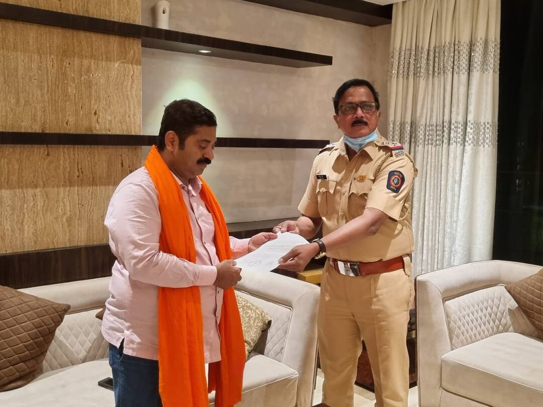 पालघर साधु हत्याकांड को एक साल पूरा, सिद्धिविनायक मंदिर जाकर प्रदर्शन करेंगे BJP विधायक, मिला नोटिस Palghar Sadhu massacre completes one year BJP MLA ram kadam to protest at Siddhivinayak temple corona virus ANN पालघर साधु हत्याकांड को एक साल पूरा, सिद्धिविनायक मंदिर जाकर प्रदर्शन करेंगे BJP विधायक, मिला नोटिस