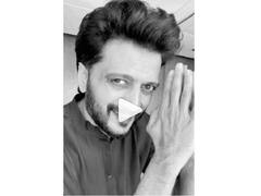Riteish Deshmukh | रितेशलाही भुरळ आगरी-कोळीगीताची; Dance Video व्हायरल