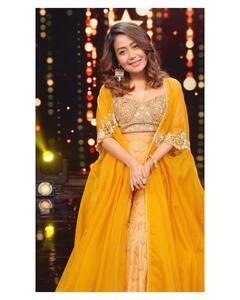 PICS: Neha Kakkar Flaunts Green Ring Gifted By Her Mother-In-Law, Hubby Rohanpreet Singh Drops Cute Comment