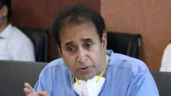 Antilia Case: 100 करोड़ के वसूली कांड में चल रहा 'टोपी ट्रांसफर' ! | सनसनी | 15 April 2021