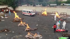 Covid Horror: 40 funeral pyres burnt side by side in Bhopal