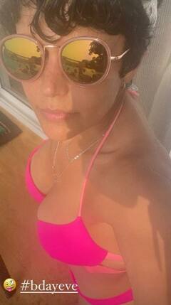 Mandira Bedi ने सेलिब्रेट किया 49वां बर्थडे, इंस्टाग्राम पर वायरल हो रहीं बिकिनी में तस्वीरें