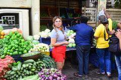 मार्केट में सब्जियां खरीदने पहुंचीं Rakhi Sawant, दाम सुनकर भड़कीं और खाली हाथ लौटीं वापस