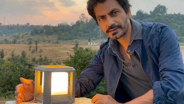 नवाजुद्दीन सिद्दिकी के संघर्ष की कहानी से आप सब वाकिफ ही हैं. नेशनल स्कूल ऑफ ड्रामा में एडमिशन लेने के लिए नवाज ने वॉचमैन तक की नौकरी भी की थी.