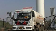 ऑक्सिजनची वाहतूक करणाऱ्या टँकरचालकांना करावा लागतोय अडचणींचा सामना