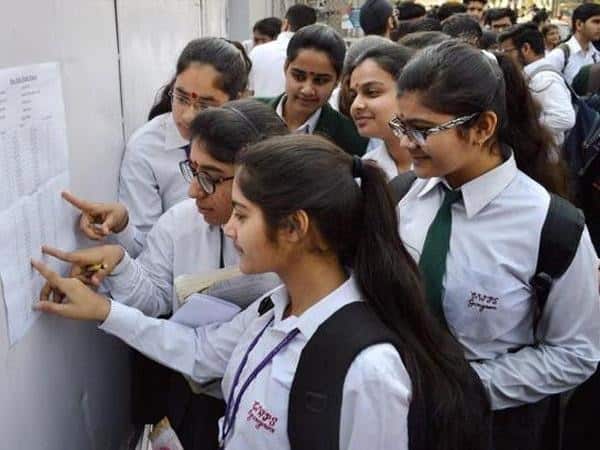 Jharkhand Board Exams 2021 Postponed Academic Council postpones examinations of Class 10th and 12th corona virus Jharkhand Board Exams 2021 Postponed: कोरोना के कारण झारखंड में 10वीं-12वीं की परीक्षाएं स्थगित