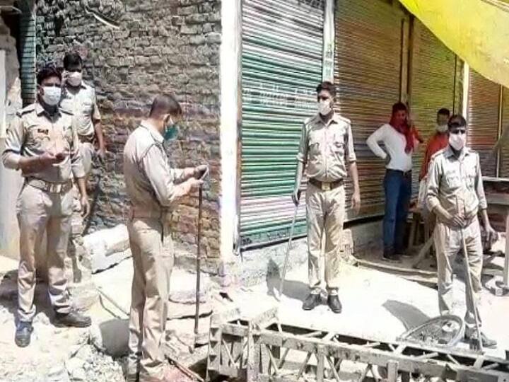 कौशांबी में निर्माणाधीन ओवरब्रिज से गिरा लोहे का पोल, साइकिल सवार बुजुर्ग की दबकर मौके पर हुई मौत Kaushambi elderly man died when iron pole fell from the under construction overbridge ann कौशांबी में निर्माणाधीन ओवरब्रिज से गिरा लोहे का पोल, साइकिल सवार बुजुर्ग की दबकर मौके पर हुई मौत