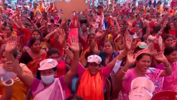 Amit Shah और Mamata Banerjee की रैली में बिना मास्क के दिखे समर्थक | West Bengal Elections