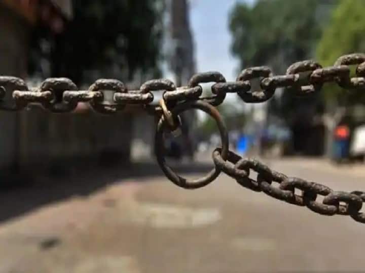 UP Lockdown News: Uttar Pradesh Coronavirus Lockdown Announce in Sunday CM Yogi Adityanath UP Lockdown: पूरे यूपी में रविवार को लॉकडाउन का एलान, मास्क न लगाने पर 10 हजार तक का जुर्माना