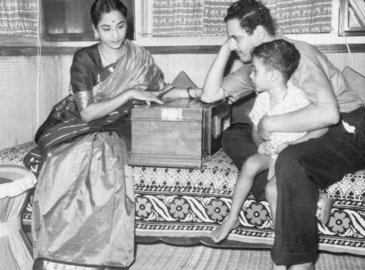 Waheeda Rehman के लिए बढ़ते प्यार ने लगा दी थी Guru Dutt की शादीशुदा ज़िंदगी में आग, टूट गया था घर