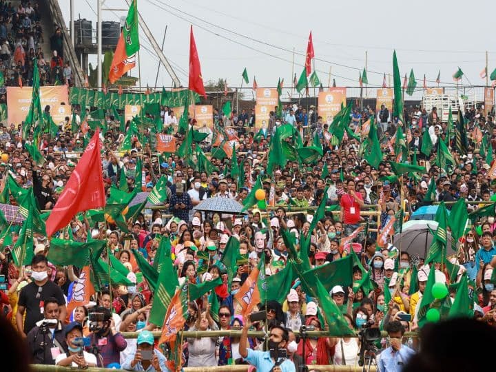 West Bengal Election 2021: ECI Bans Roadshow,& Vehicle Rallies Over 'Blatant Disregard' Of Covid Norms WB Election 2021: ECI Bans Roadshows & Vehicle Rallies Observing 'Blatant Disregard' Of Covid Norms