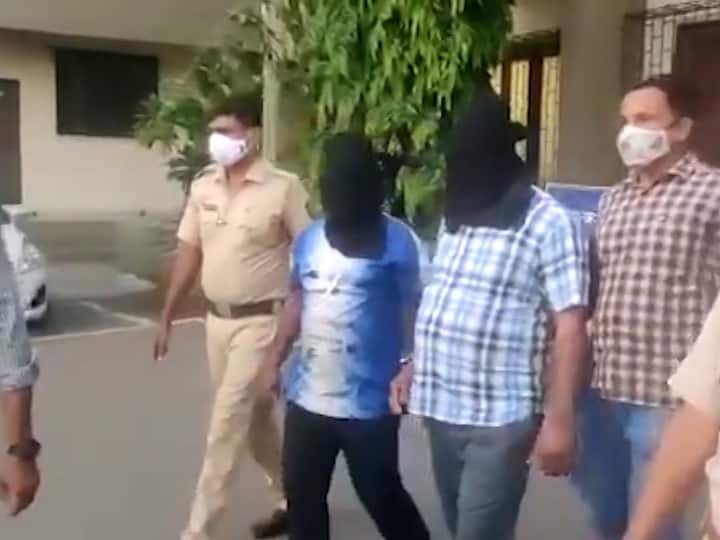 Two lab owners arrested for making bogus covid-19 reports of 123 employees of a private company in Navi Mumbai खासगी कंपनीतील 123 कर्मचाऱ्यांचे बोगस कोरोना अहवाल तयार करणाऱ्या दोन लॅबमालकांना अटक