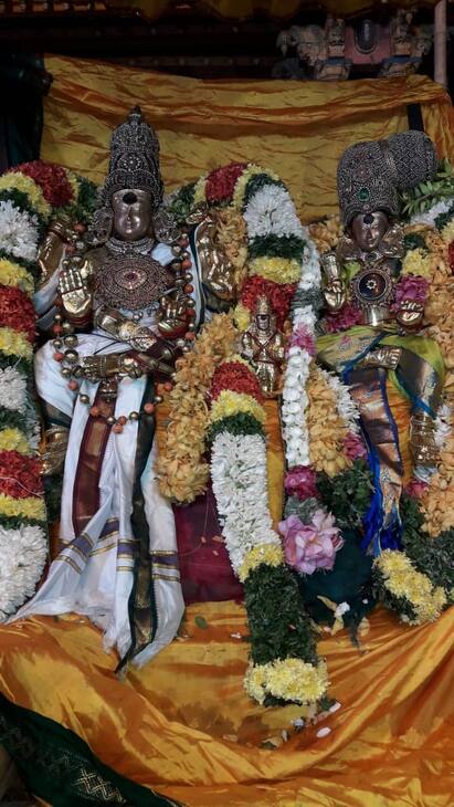 மதுரை மீனாட்சி சுந்தரேஸ்வரர் சித்திரை திருவிழா 3ம் நாள் மாலை: சுவாமி கயிலாய வாகனம், அம்பாள் காமதேனு வாகனம்