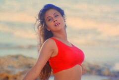 राम गोपाल वर्मामुळे उर्मिला मातोंडकर यांचे करिअर बिघडले? हे होतं मोठं कारण