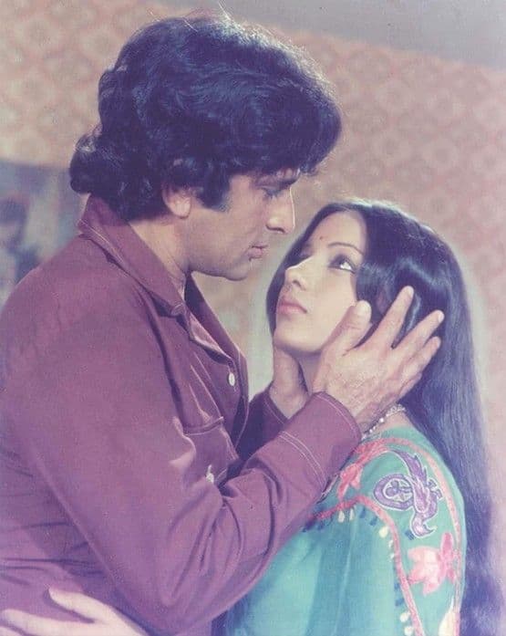 Shabana Azmi ने फिल्म के सेट पर बहाए थे आंसू, चुप कराने की बजाए Shashi Kapoor ने लगाई थी डांट Shabana Azmi ने फिल्म के सेट पर बहाए थे आंसू, चुप कराने की बजाए Shashi Kapoor ने लगाई थी डांट