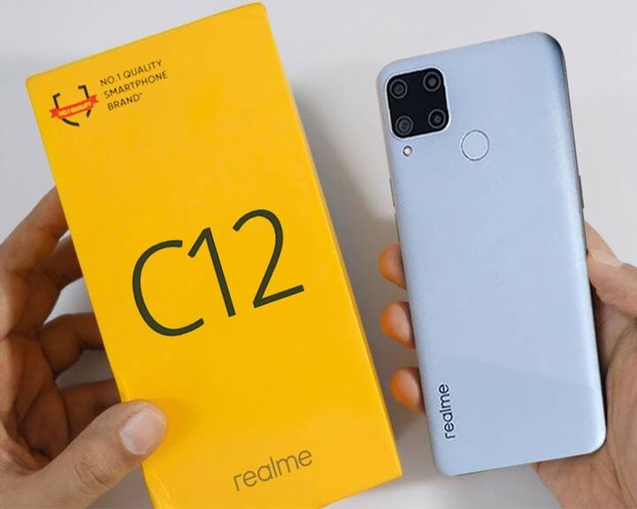 Realme C12: ਰੀਅਲਮੀ ਦਾ ਇਹ ਸਮਾਰਟਫ਼ੋਨ ਸਭ ਤੋਂ ਸਸਤਾ ਤੇ ਵਧੀਆ ਵਿਕਲਪ ਮੰਨਿਆ ਜਾਂਦਾ ਹੈ। ਇਸ ਫ਼ੋਨ ਦੀ ਕੀਮਤ ਲਗਪਗ 8,000 ਰੁਪਏ ਹੈ। ਫ਼ੀਚਰਜ਼ ਦੀ ਗੱਲ ਕਰੀਏ, ਤਾਂ ਇਸ ਵਿੱਚ 6.5 ਇੰਚ ਦੀ ਡਿਸਪਲੇਅ ਦਿੱਤੀ ਗਈ ਹੈ। ਇਸ ਵਿੱਚ 3ਜੀਬੀ ਰੈਮ ਤੇ 32 ਜੀਬੀ ਸਟੋਰੇਜ ਮਿਲ ਰਹੀ ਹੈ। ਇਸ ਵਿੱਚ 13+2+2 MP ਦਾ ਰੀਅਰ ਕੈਮਰਾ ਸੈੱਟਅਪ ਤੇ 5 ਮੈਗਾਪਿਕਸਲ ਦਾ ਫ਼੍ਰੰਟ ਕੈਮਰਾ ਹੈ। ਇਸ ਫ਼ੋਨ ਵਿੱਚ 6000 mAh ਦੀ ਦਮਦਾਰ ਬੈਟਰੀ ਹੈ।