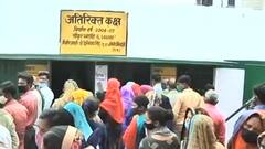 Jhansi में बैलेट बॉक्स को तोड़ने की कोशिश, वीडियो हुआ वायरल | Panchayat Chunav