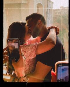 PICS: Anita Hassanandani Locks Lips With Rohit Reddy; Guess Who Is 'Watching Over' Their Romantic Moments?