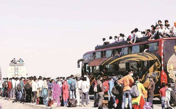 Gujarat Lockdown: Thousands migrants left Surat due to this reason details inside Gujarat Lockdown: રાજ્યના આ મોટા શહેરમાં પરપ્રાંતિયોનું પલાયન, રોજની 100 બસોથી જઈ રહ્યા છે માદરે વતન