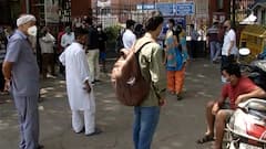 Corona patients await beds in LNJP hospital | Ground Report