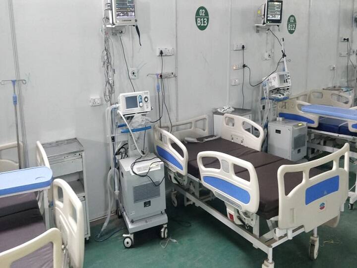 DRDO COVID hospital near Delhi Airport to be functional from Monday दिल्ली एयरपोर्ट के पास DRDO का कोविड अस्पताल तैयार, ऑक्सीजन सिलेंडर के साथ 500 ICU बेड की व्यवस्था