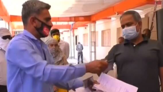 Rajkot માં રેમડેસિવિર ઇન્જેક્શનને લઇને કકળાટ યથાવત, દર્દીઓના સગાઓએ મચાવ્યો હોબાળો