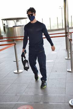 In Pics: गर्लफ्रेंड दिशा पाटनी संग एयरपोर्ट पर स्पॉट हुए टाइगर श्रॉफ, देखिए खूबसूरत तस्वीरें