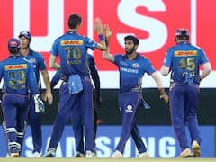 IPL 2021: मुंबई इंडियंस की शानदार गेंदबाजी के आगे पस्त हुई सनराइजर्स हैदराबाद की बल्लेबाजी