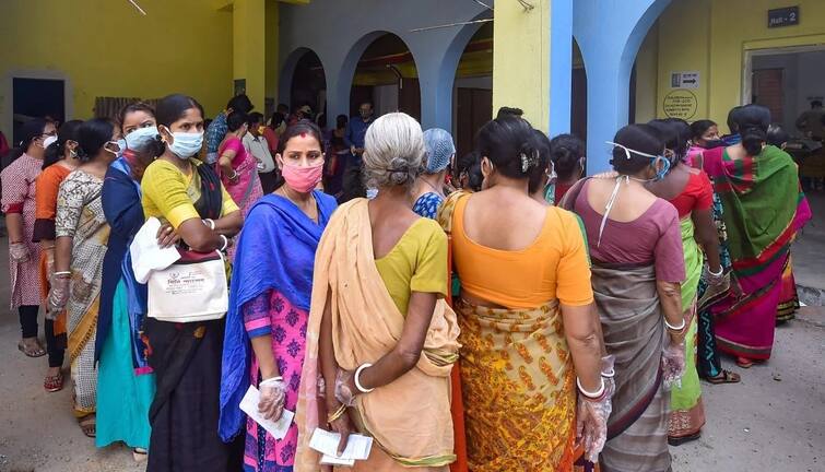 UP Panchayat Polls: Second Phase Underway For 20 Districts UP Panchayat Polls: Second Phase Underway For 20 Districts