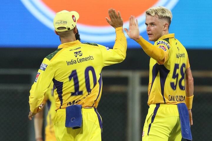 Chennai Super Kings clash with Rajasthan Royals at Wankhede