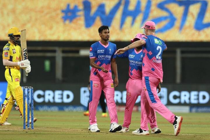 Chennai Super Kings clash with Rajasthan Royals at Wankhede
