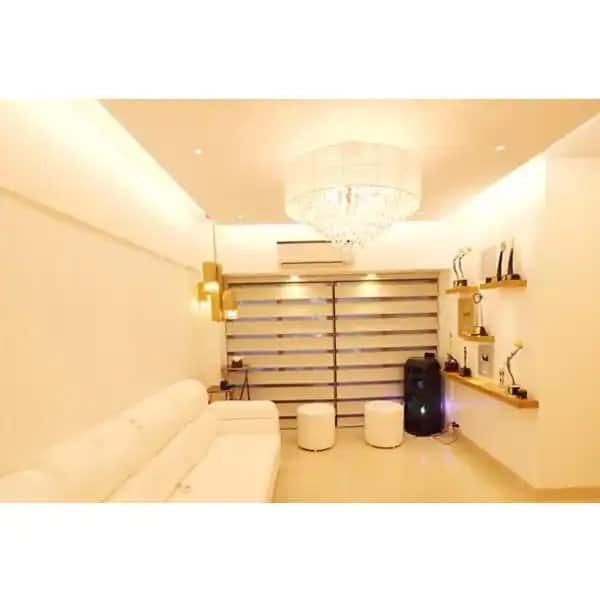 दीपिका और शोएब का घर देखने के बाद है कि इन्होंने भी तमाम सेलेब्स की तरह अपनी कमाई का मोटा हिस्सा घर पर ही खर्च किया है.