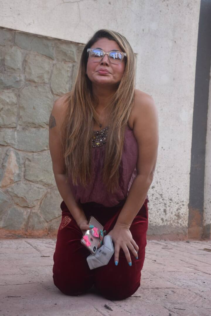 इससे पहले राखी सावंत ने अपनी मां के साथ वीडियो भी शेयर की थी, जिसमें उन्होंने और उनकी मां ने भाईजान का शुक्रिया अदा किया था.