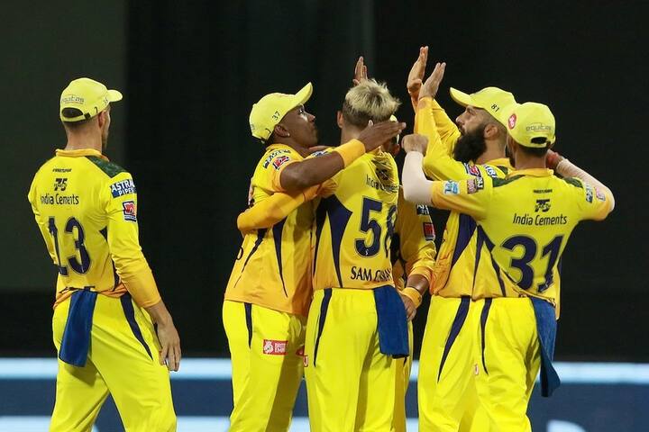 Chennai Super Kings clash with Rajasthan Royals at Wankhede