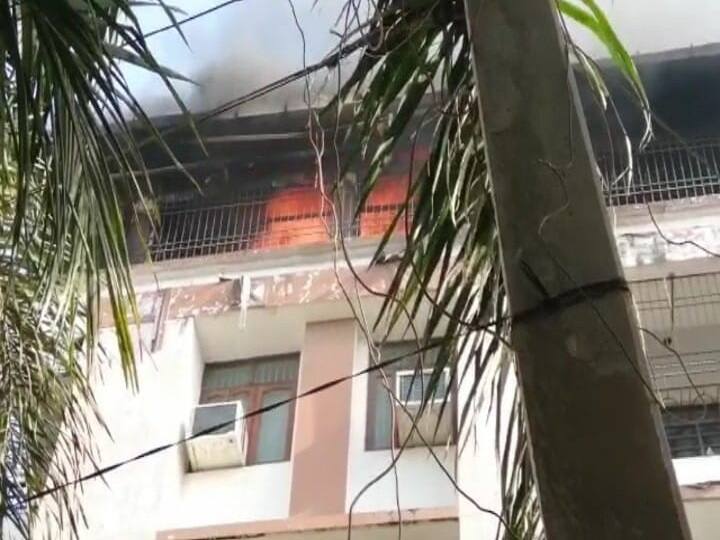 Patna: A fierce fire broke out in the apartment, mother and son died of suffocation, burning goods worth lakhs ann पटना: अपार्टमेंट में लगी भीषण आग, दम घुटने से मां-बेटे की मौत, लाखों का सामान जलकर खाक