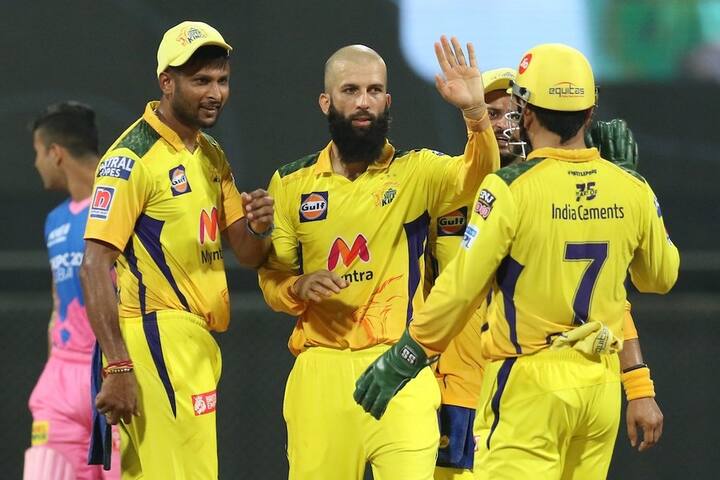 Chennai Super Kings clash with Rajasthan Royals at Wankhede