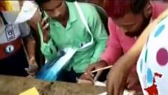 নিয়মনাস্তি: নির্বাচনী বিধিভঙ্গ! সরকারি প্রকল্পের জন্য নাম 'নথিভুক্তকরণ' কুমারগঞ্জে, কাঠগড়ায় TMC