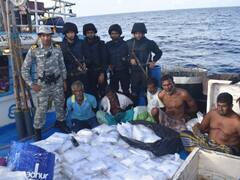 भारतीय नौसेना ने अरब सागर में करीब 3 हजार करोड़ का जब्त किया नशीला पदार्थ