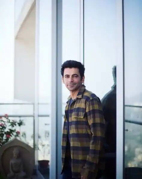 ਕੈਕਨਾਲੌਜ ਦੇ ਮੁਤਾਬਕ ਸੁਨੀਲ ਗ੍ਰੋਵਰ ਦੀ 2.5 ਮਿਲੀਅਨ ਯੂਐਸ ਡਾਲਰ ਨੈੱਟ ਵਰਥ ਹੈ ਜੋ ਭਾਰਤੀ ਰੁਪਏ 'ਚ ਕਰੀਬ 18 ਕਰੋੜ ਹੈ। ਪਿਛਲੇ ਪੰਜ ਸਾਲ 'ਚ ਸੁਨੀਲ ਗ੍ਰੋਵਰ ਦੀ ਕਮਾਈ ਕਰੀਬ 220 ਫੀਸਦ ਤਕ ਵਧ ਗਈ ਹੈ।