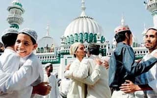 આ હૉટ એક્ટ્રેસે રમઝાનની ઉજવણી પર પ્રતિબંધની કરી માગણી, પછી ડરીને કરી દીધી ટિવટ ડીલીટ