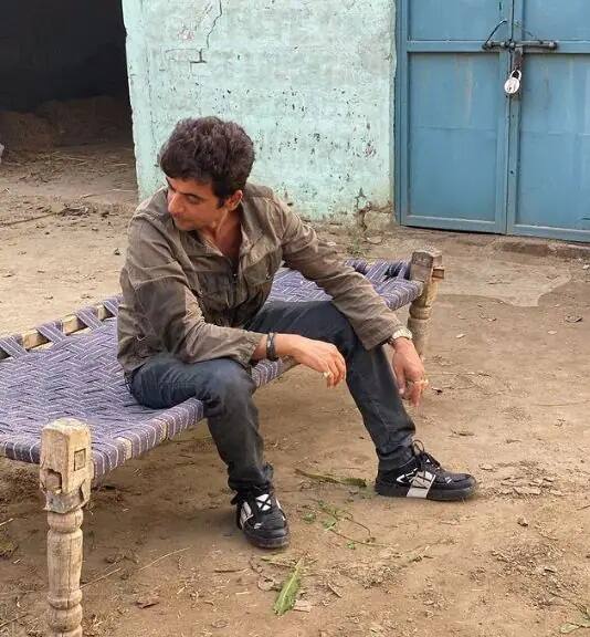 ਕਿਸੇ ਵੀ ਟੀਵੀ ਸਿਤਾਰੇ ਦੀ ਕਮਾਈ ਉਸ ਵੱਲੋਂ ਕੀਤੀ ਐਕਟਿੰਗ ਨਾਲ ਜਾਂ ਸ਼ੋਅ ਦੀ ਟੀਆਰਪੀ ਤੋਂ ਤੈਅ ਹੁੰਦੀ ਹੈ। ਸੁਨੀਲ ਨੇ ਕਾਮੇਡੀ ਨਾਇਟਸ ਵਿਦ ਕਪਿਲ ਤੋਂ ਕਾਮੇਡੀ ਦੀ ਨਵੀਂ ਸ਼ੁਰੂਆਤ ਹੋਈ ਸੀ। ਇਹ ਸ਼ੋਅ ਸੁਪਰਹਿੱਟ ਸੀ।