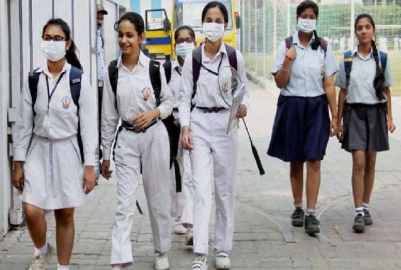 Delhi government Announce Summer vacations much before in schools दिल्ली सरकार ने स्कूलों में वक्त से पहले ही कर दी गर्मी की छुट्टी, जानें नई तारीख