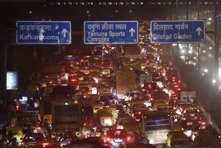 As per the issued order on restrictions during the lockdown, essential services, food services, medical services will continue. Weddings can be held with a gathering of only 50 people, passes will be issued separately for it. (Image: PTI)