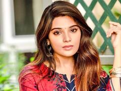 விவேக் நினைவாக வீட்டில் மரக்கன்றுகள் நட்ட நடிகை ஆத்மீகா