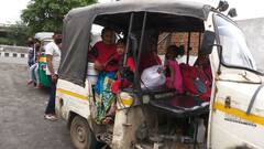 ਲੌਕਡਾਊਨ ਤੋਂ ਡਰਦੇ ਪਰਵਾਸੀ ਮਜ਼ਦੂਰ ਪਿੱਤਰੀ ਸੂਬਿਆਂ ਵੱਲ ਕਰ ਰਹੇ ਕੂਚ