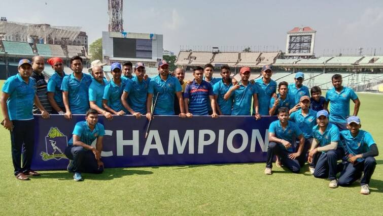 West Bengal Police team wins the CAB Second Division ODI tournament, defeats Uttar Palli Milan Sangha by 7 wickets CAB Local Cricket: ভোটের ডিউটি করার ফাঁকেই ক্রিকেটে চ্য়াম্পিয়ন পশ্চিমবঙ্গ পুলিশ