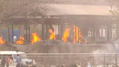 कोरोना से हाहाकार: अस्पताल में बेड नहीं, जरूरी दवा नहीं, ऑक्सीजन की भी किल्लत । लखनऊ और मुंबई से रिपोर्ट