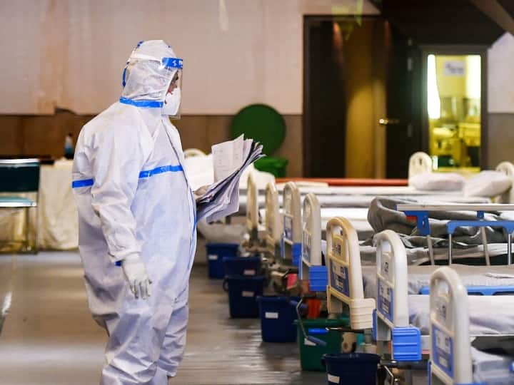 Delhi Health Minister Satyendar Jain Says Acute shortage of oxygen at GTB Hospital ''प्लीज हेल्प पीयूष गोयल, GTB अस्पताल में सिर्फ 4 घंटे की ऑक्सीजन बची है'', दिल्ली के स्वास्थ्य मंत्री ने किया ट्वीट